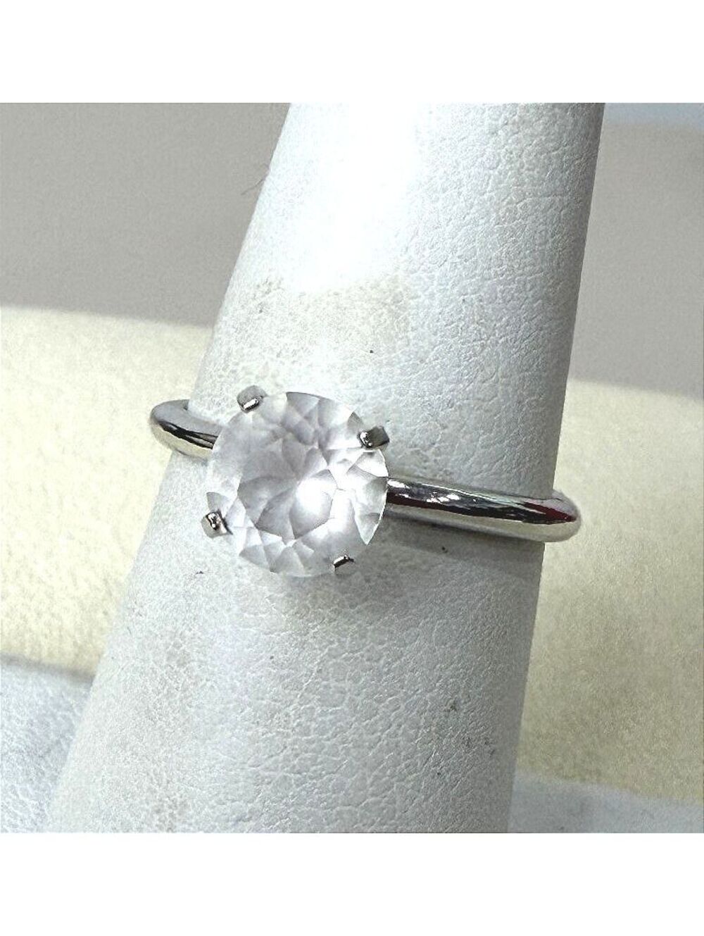 Uncas Silver Tone Ring with Round Clear Gemstone Size 6.75